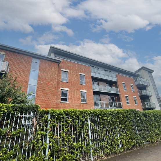 Raising the Standard in Wimbledon: Safe, Compliant Façade Renewal at Warwick House